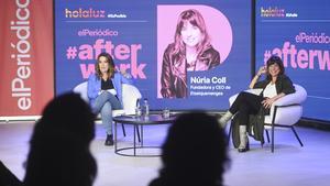 Un momento del Afterwork de EL PERIÓDICO, con la periodista y empresaria Núria Coll (derecha) y Laura Fa como moderadora.