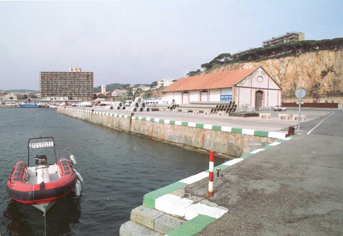 Imatge d'arxiu de la zona del moll de Sant Feliu de Guíxols on es volia fer l'Esapi Costeau
