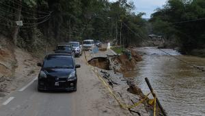 Les inundacions causen 14 morts a Malàisia