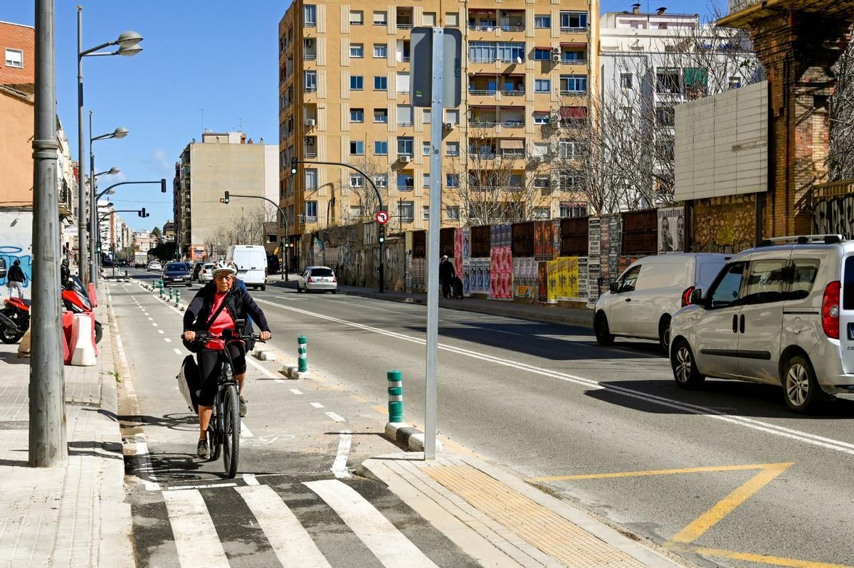 Nuevo tramo del carril bici en San Vicente Mártir