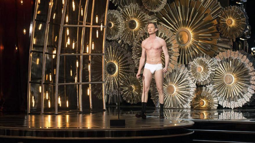 Neil Patrick Harris en calzoncillos en los Oscar  // Micahel Yada