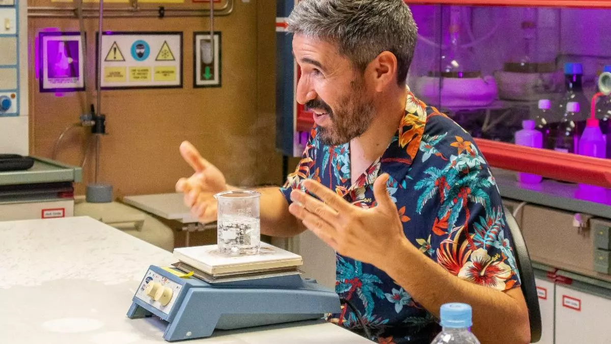 Cómo transformar calor en electricidad con un simple papel