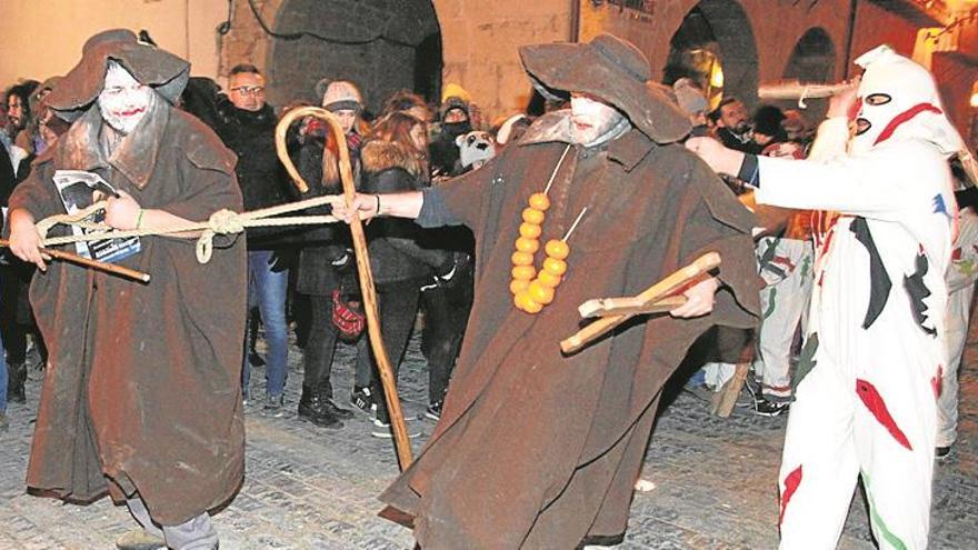 Forcall revive la fiesta de fuego de origen medieval