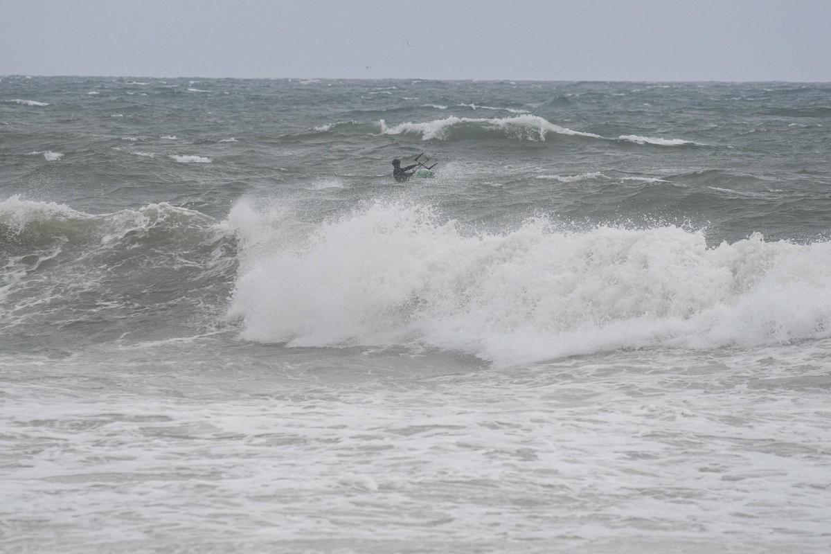 Lluvia y temporal marítimo en Barcelona