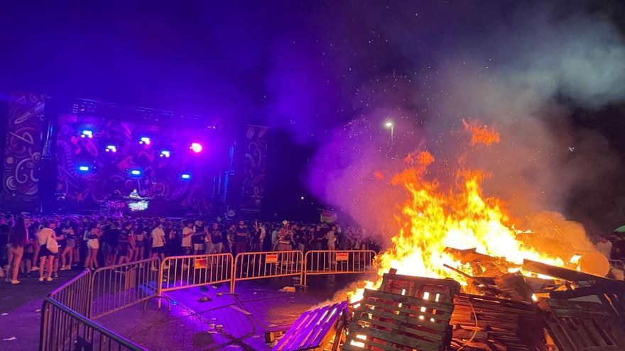 Hoguera de San Juan: Zamora vive la noche más corta del año con fuego, música y deseos