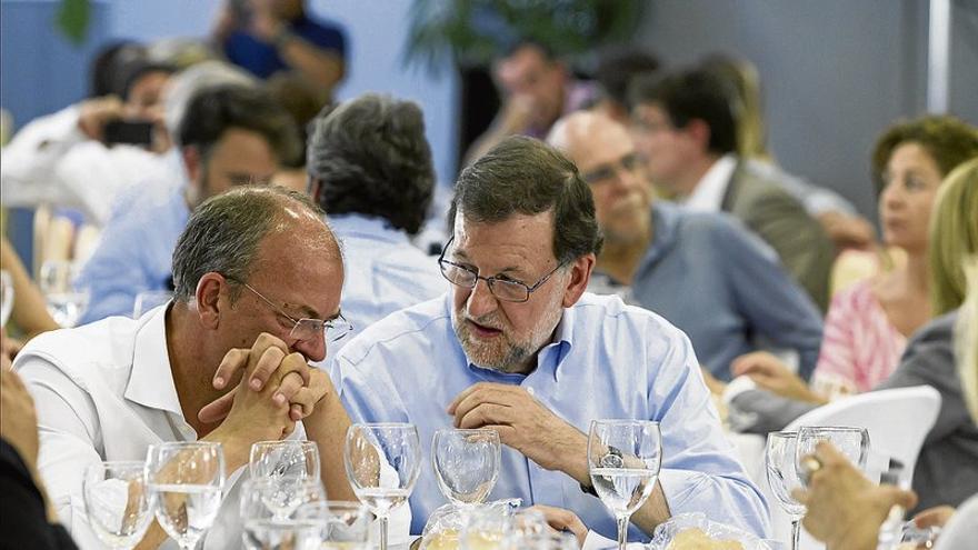 Rajoy pide que se concentre en el PP &quot;todo el voto moderado&quot;