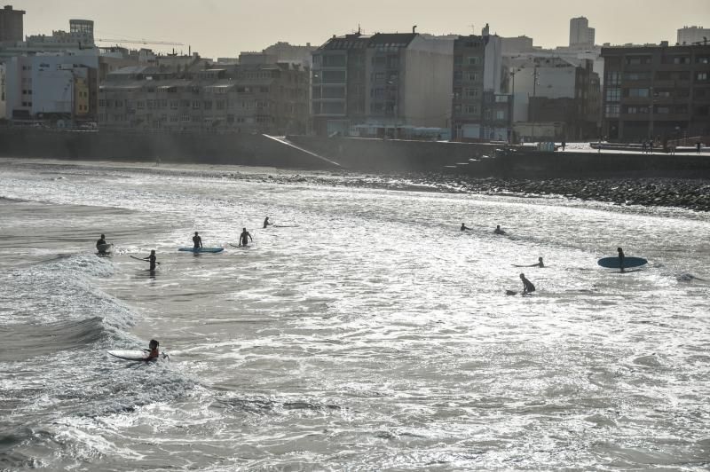 Surf en la zona de La Cícer