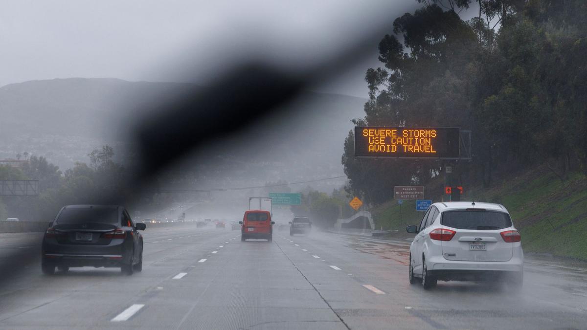 El diluvio en California causa al menos 14 muertos y obliga a evacuar a miles de personas