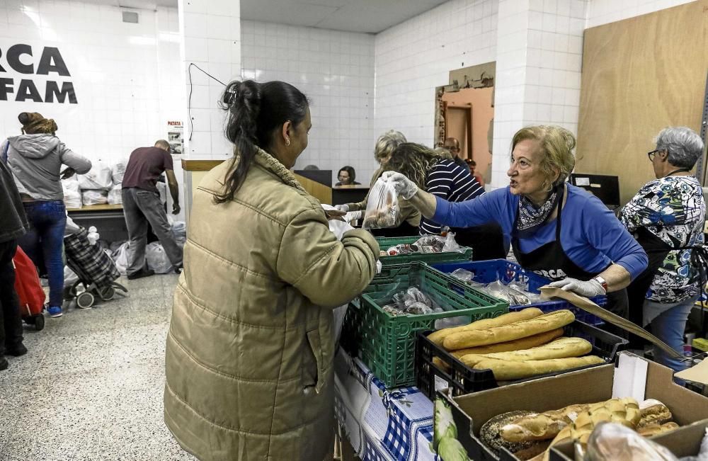 Los alimentos desbordan la basura