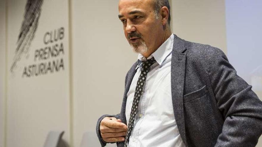 Manuel Moreno, ayer, en el Club Prensa Asturiana.