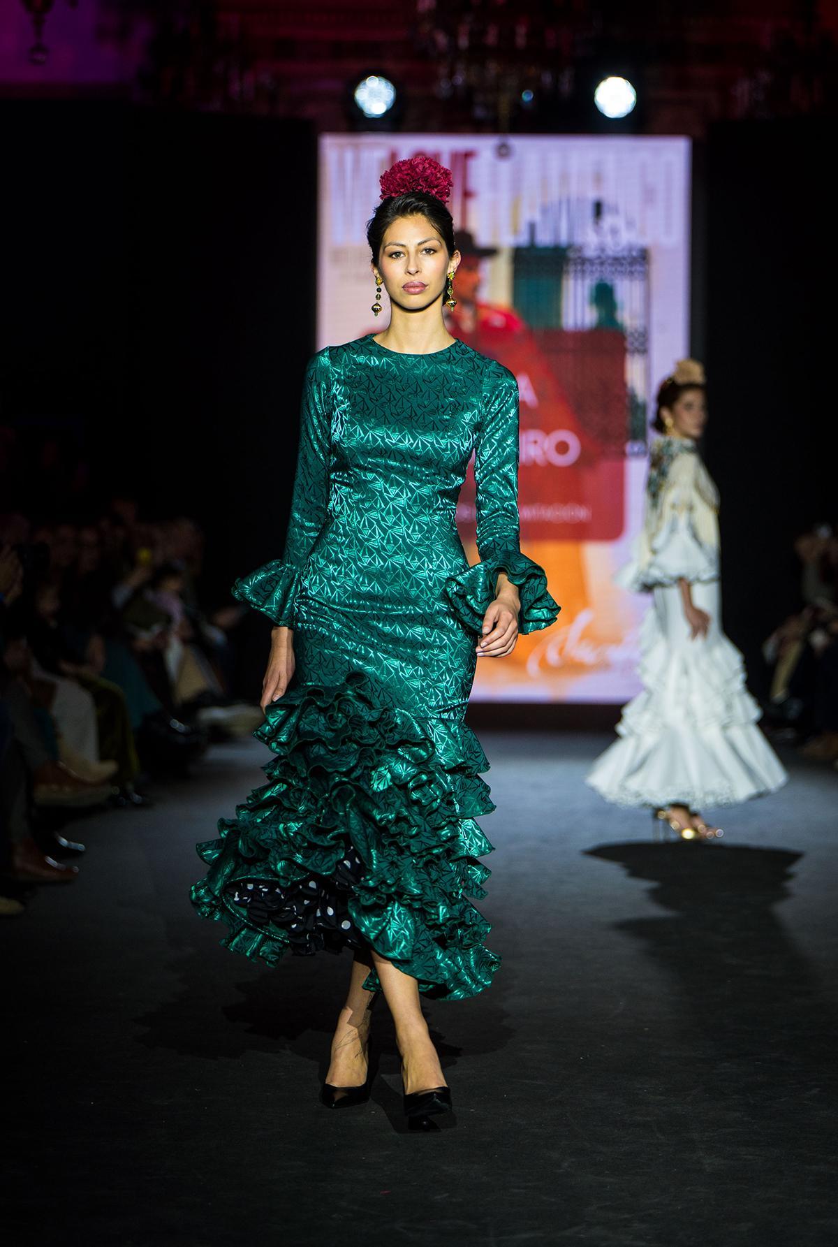 Desfile de Prodetur, la agencia de turismo de la Diputación de Sevilla, en We Love Flamenco.