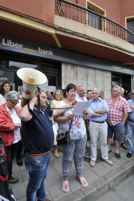 Protesta de vecinos en Figaredo