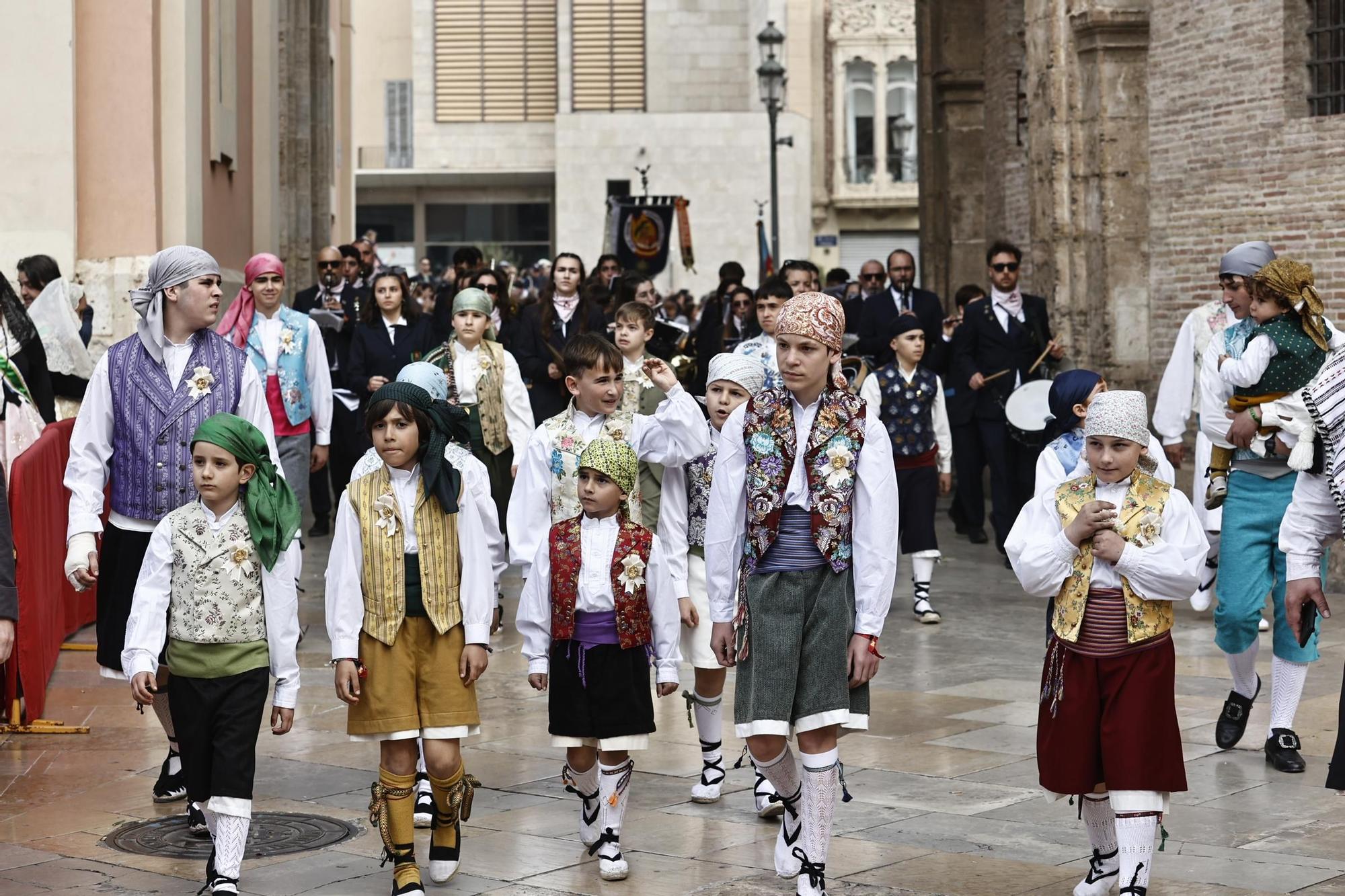 Ofrenda 18 de marzo. Calle de la Paz (16-17 horas)