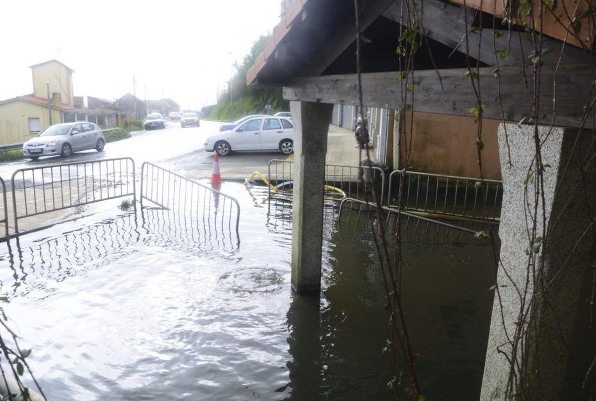 Lavadero de A Regueira, completamente anegado. | G.NÚÑEZ