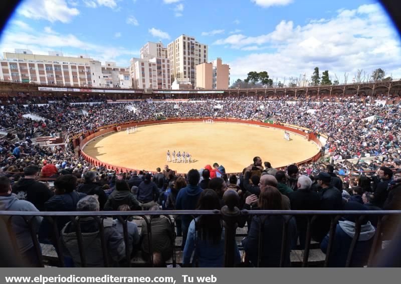 Los recortadores llenan la plaza de Castellón