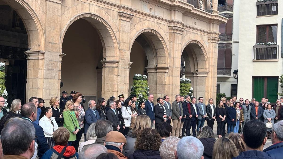 Minuto de silencio en Castelló.