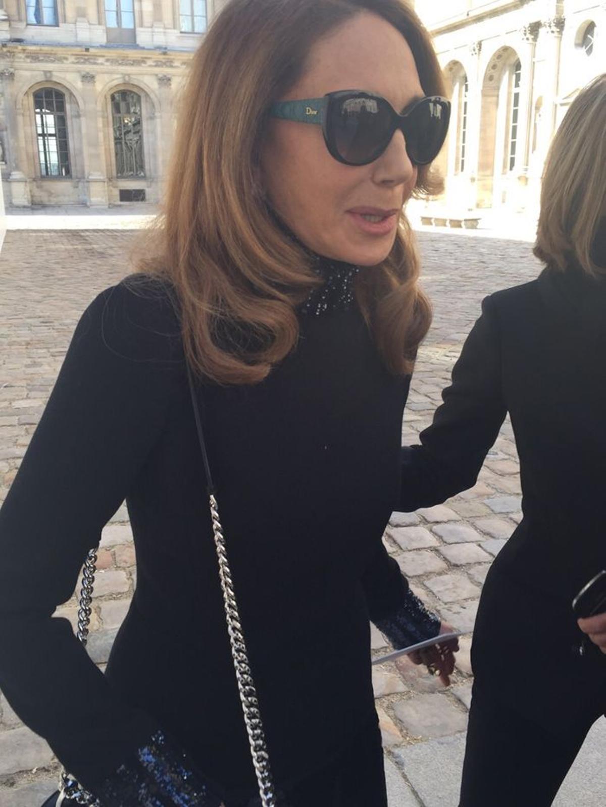 Marisa Berenson llegando a Dior