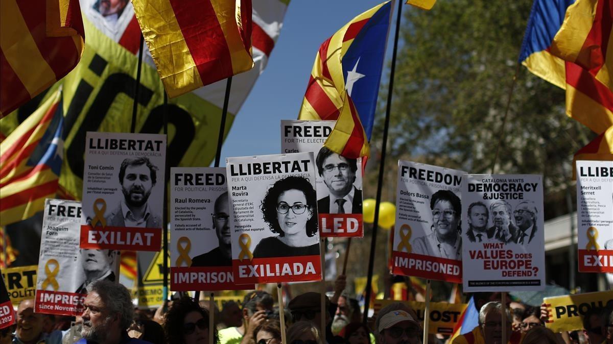 Manifestación a favor de la libertad de los presos independentistas