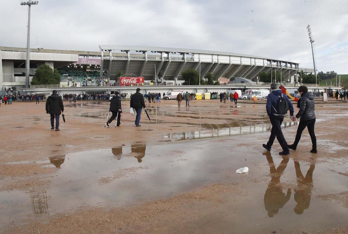 La afición vuelve a llenar El Árcangel