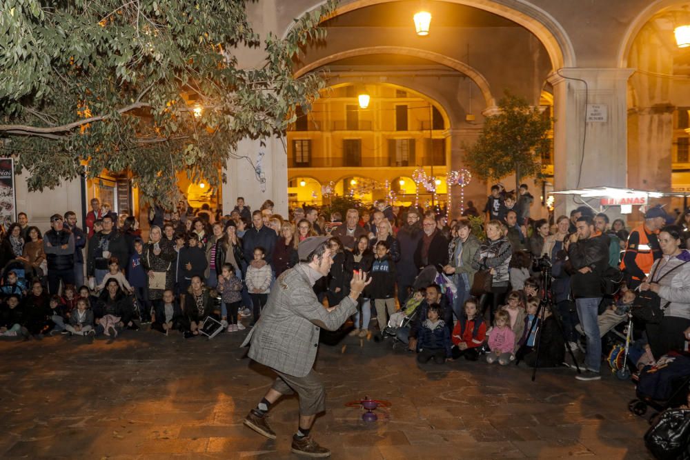 Palma "flipa" con el encendido de Navidad