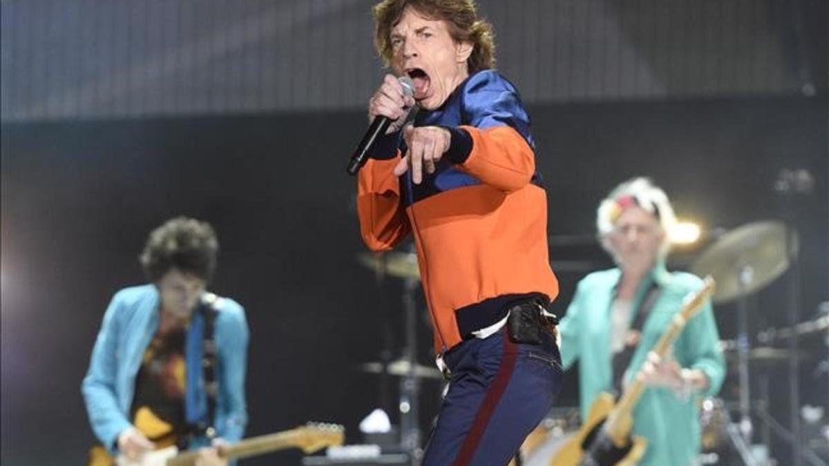 nfarre35833937 mick jagger of the rolling stones performs on day 1 of the 2161009113442