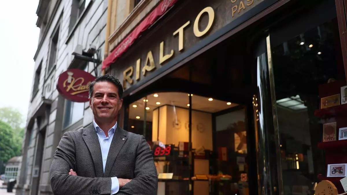 Rialto, el centenario negocio de Oviedo que ha conquistado con el sabor de sus moscovitas desde la plantilla de Inditex hasta la Armada Imperial de Japón