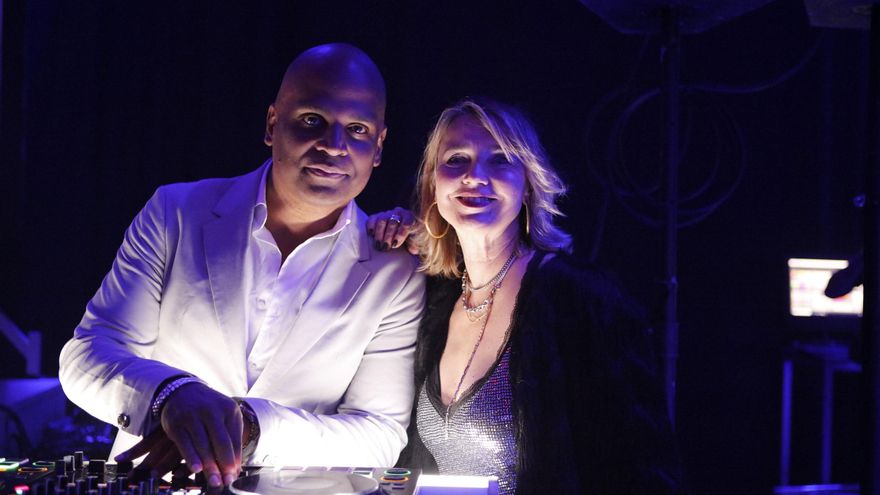 Neues &quot;Inselkino&quot; von Tina Ruland auf Mallorca feiert erfolgreich Premiere