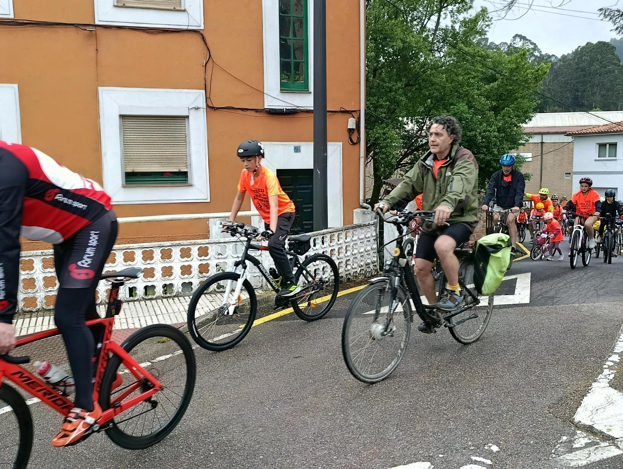 La Fiesta de la Bicicleta triunfa en Llanera
