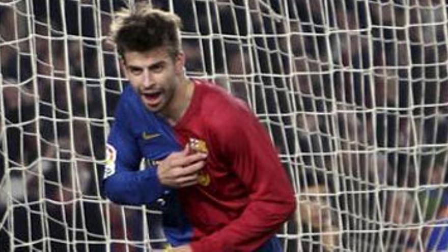 Piqué y Busquets, novedades en la lista de Del Bosque