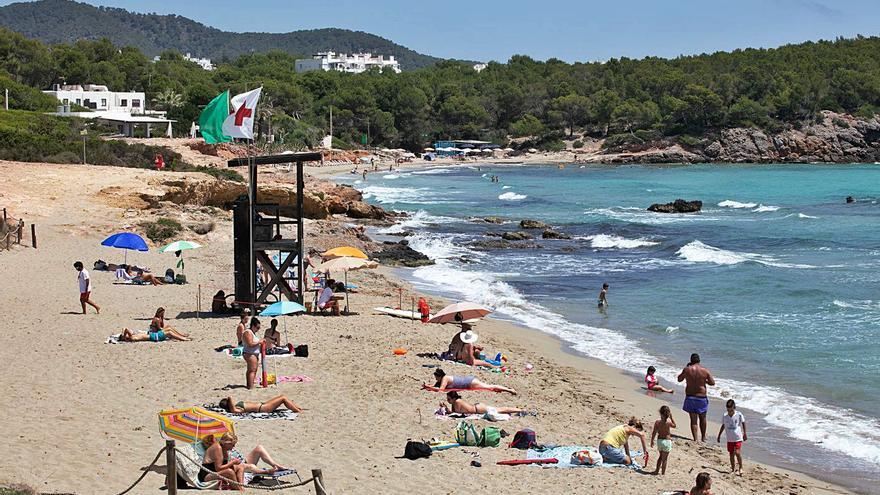 Muere ahogado un hombre en una playa de Ibiza