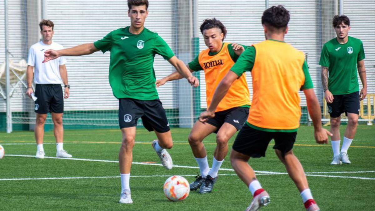 Uno de los últimos entrenamientos del Sant Jordi. | PESJ