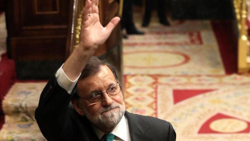 Mariano Rajoy, el superviviente sale por la puerta de atrás