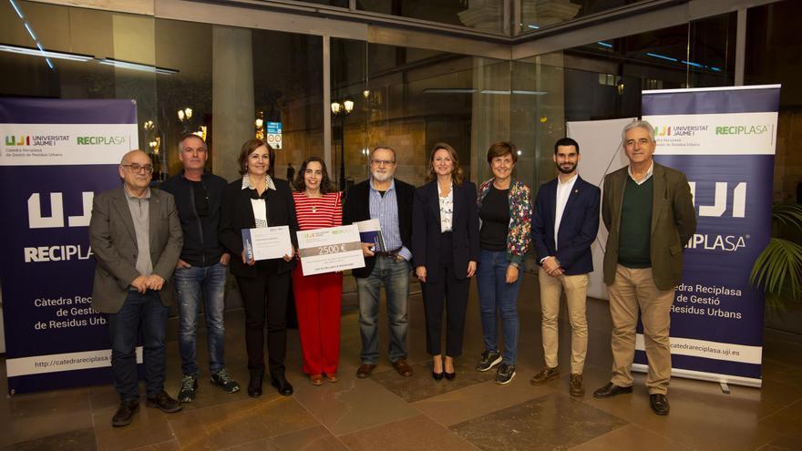 La Cátedra Reciplasa de la UJI premia al CEIP Riu Millars de Ribesalbes por su proyecto de gestión sostenible de residuos