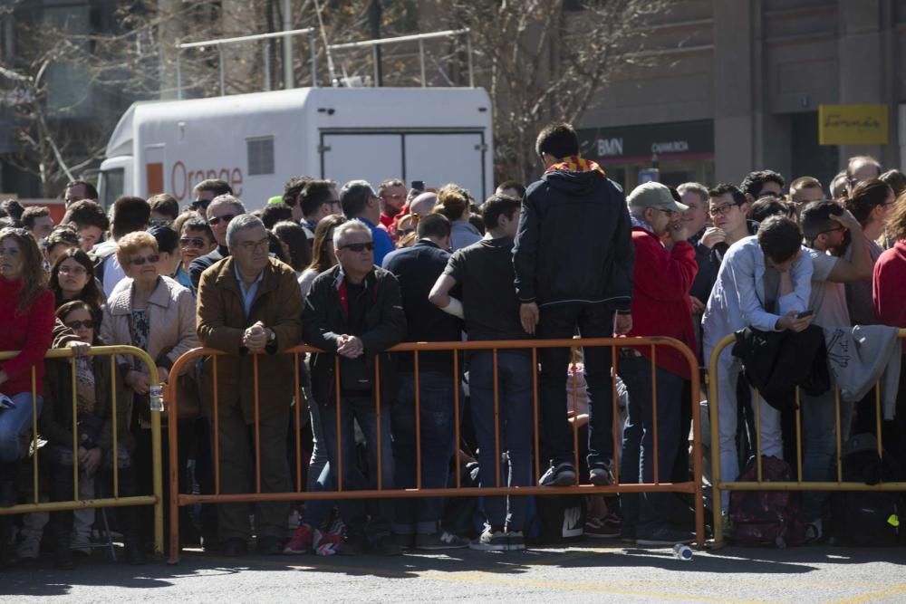 Búscate en la mascletà del 8 de marzo