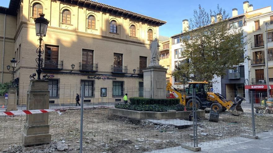 Comienzan las obras de reparación del pavimento de la plaza Inmaculada en Huesca
