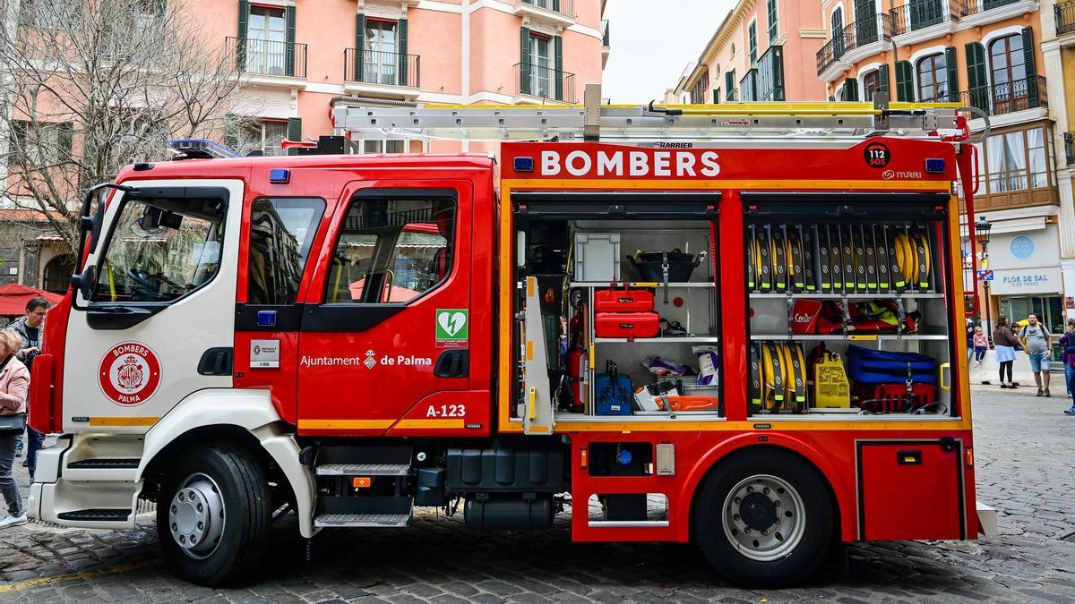 La adquisición de dos nuevos vehículos permitirá reforzar los medios materiales del cuerpo de bomberos de Palma.