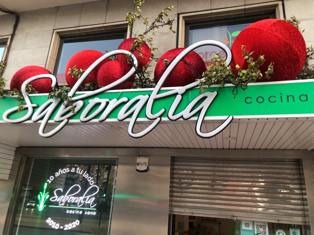 Saboralia está en la calle Barqueros y Ronda de Levante de Murcia.