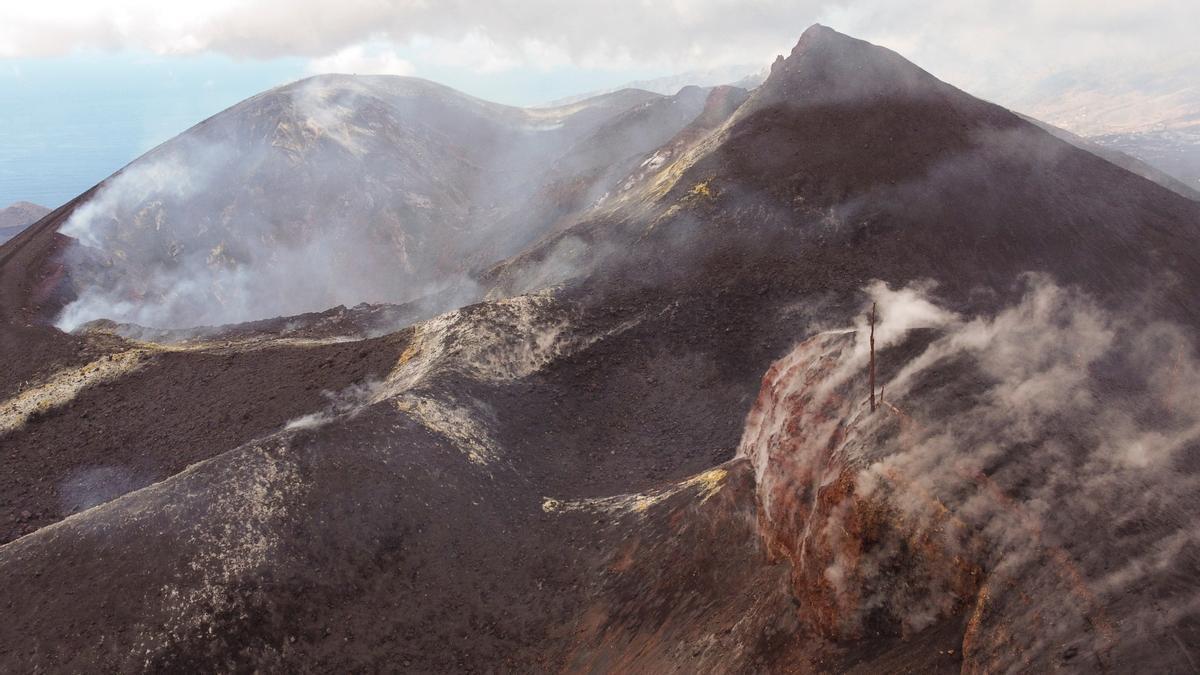 El cráter del volcán Cumbre Vieja, en La Palma.