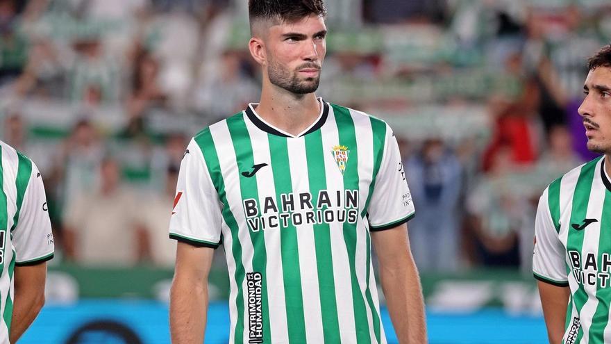 Deportivo-Córdoba CF: altas, bajas y posibles onces iniciales