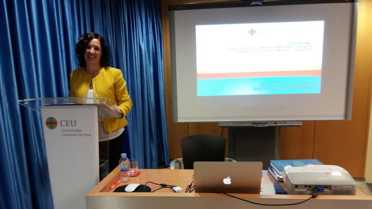 Nuria Andreu, autora del estudio sobre el papel de la competencias digitales, en la formación del profesorado