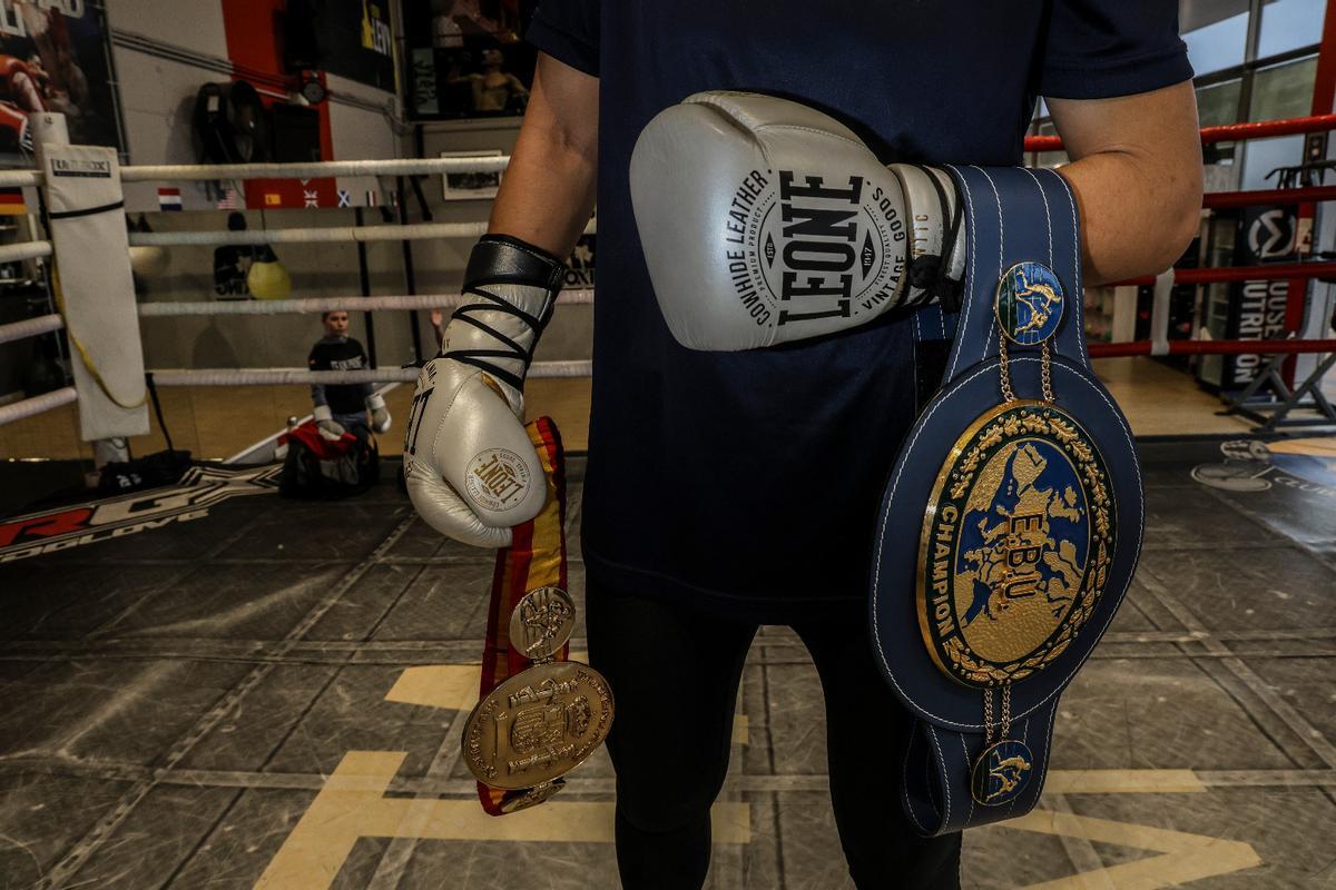 Sheila Martínez, la alicantina, campeona de Europa de boxeo de peso pluma