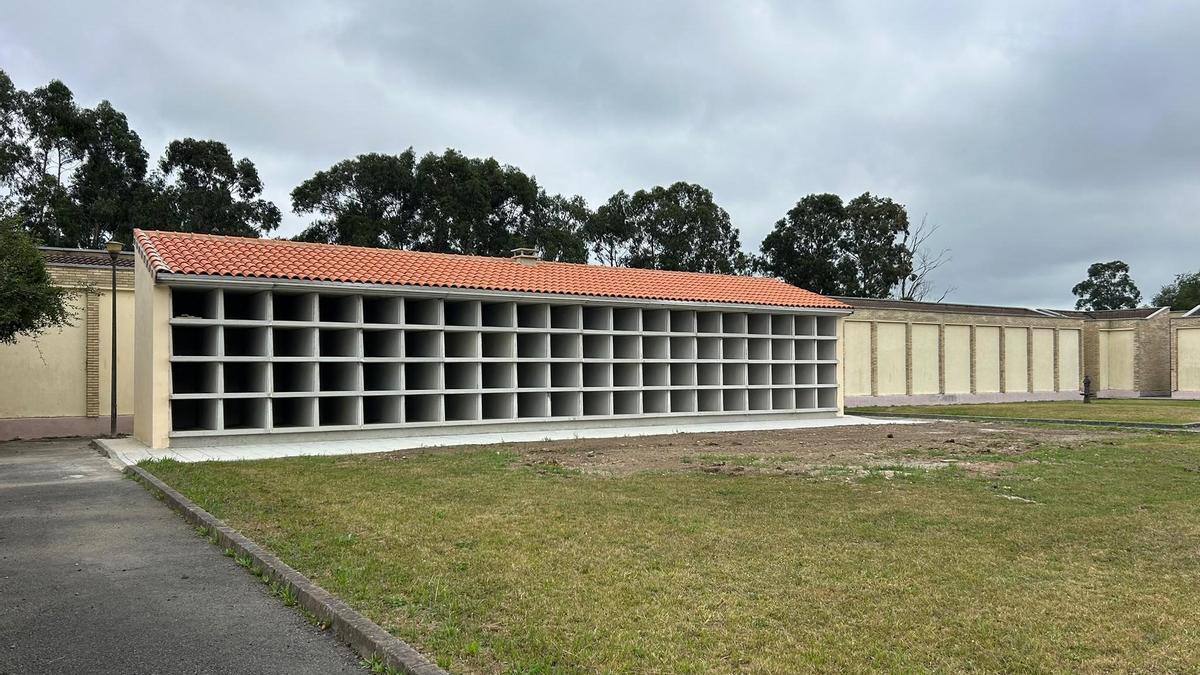 Nuevos nichos del cementerio municipal de Corvera.
