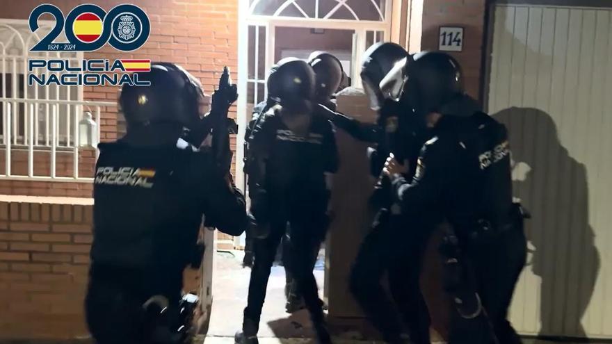 Cae una banda en España dedicada al tráfico de migrantes sirios y argelinos