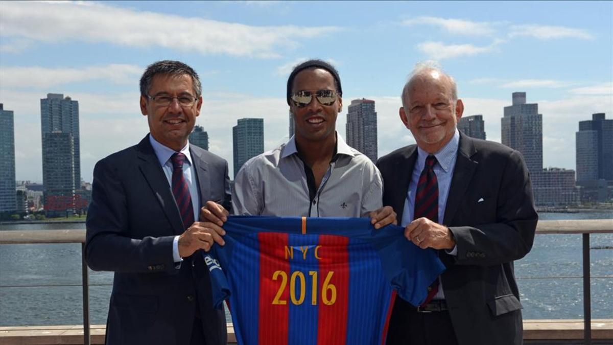 Bartomeu y Ronaldinho, en Nueva York