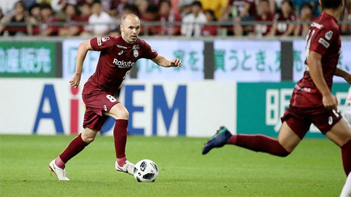 Iniesta ya hace de las suyas en Japón: Increíble pase al hueco