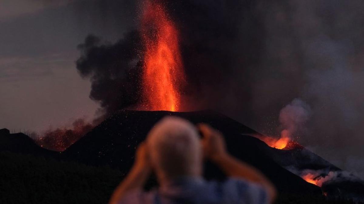 Les dues colades del volcà de La Palma més pròximes a La Laguna acaben per unir-se