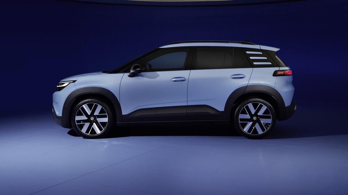 Volkswagen ID Cross visto de perfil lateral