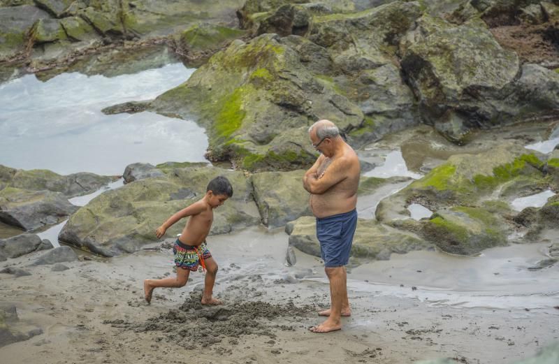 16/08/2018 LAS PALMAS DE GRAN CANARIA. Rincones playeros, Playa de San Cristobal. FOTO: J. PÉREZ CURBELO  | 16/08/2018 | Fotógrafo: José Pérez Curbelo