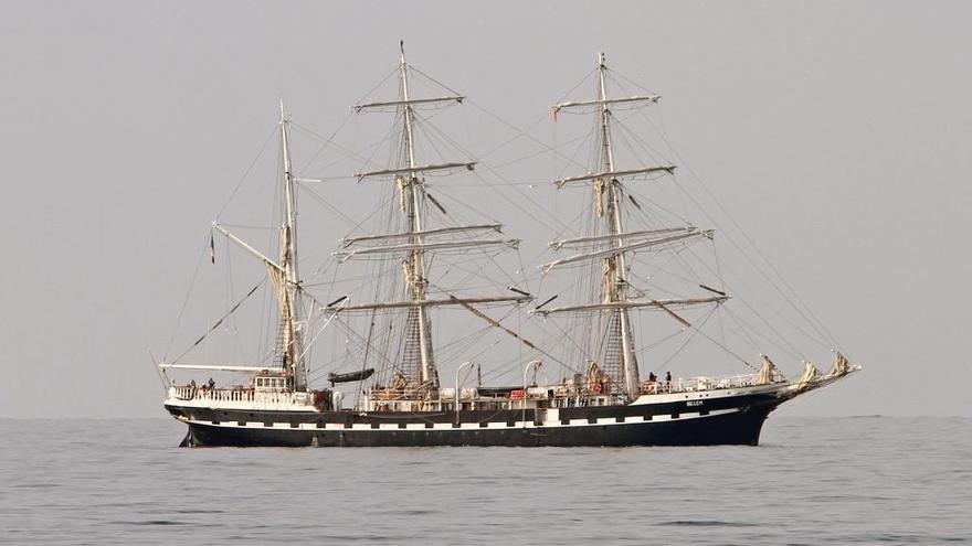 El buque escuela &#039;Belem&#039;, en el puerto de Palma