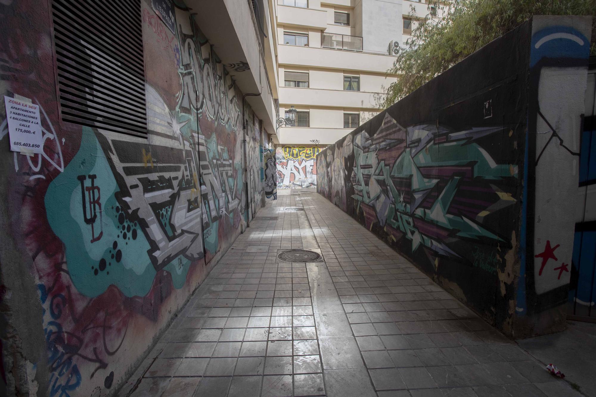 La València insólita en sus callejones sin salida.